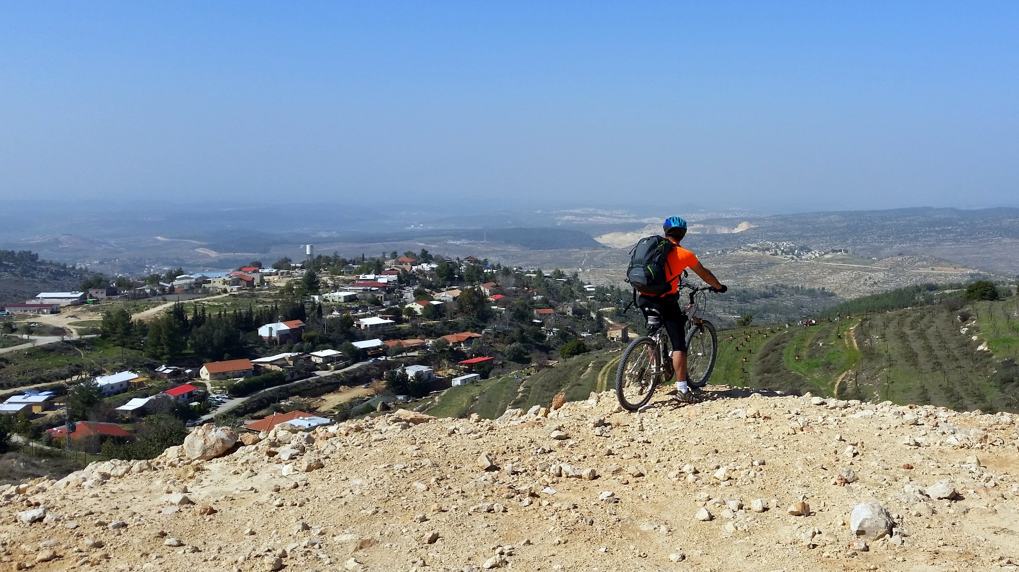 How to Make the Best of a Long-Distance Bike Trip